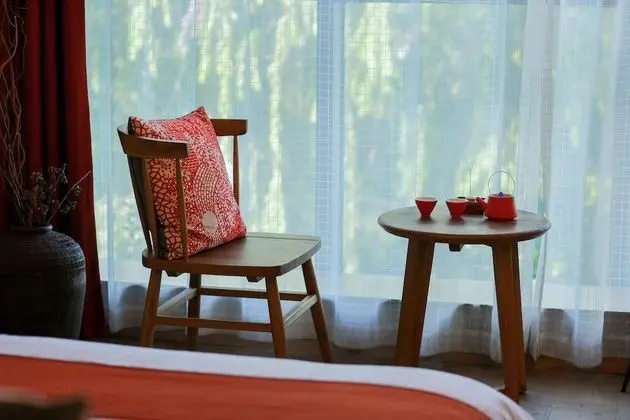 Design Tek Büyük Yataklı Oda, Göl Manzaralı