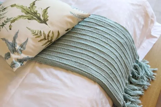 Design Tek Büyük Yataklı Oda, Göl Manzaralı