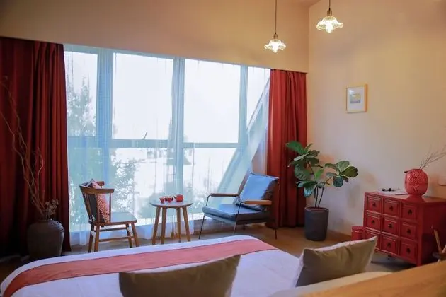 Design Tek Büyük Yataklı Oda, Göl Manzaralı