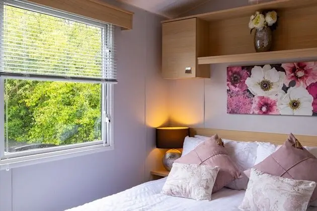 Family Karavan, Özel Banyo, Bahçe Manzaralı (Luxury Static Caravan)