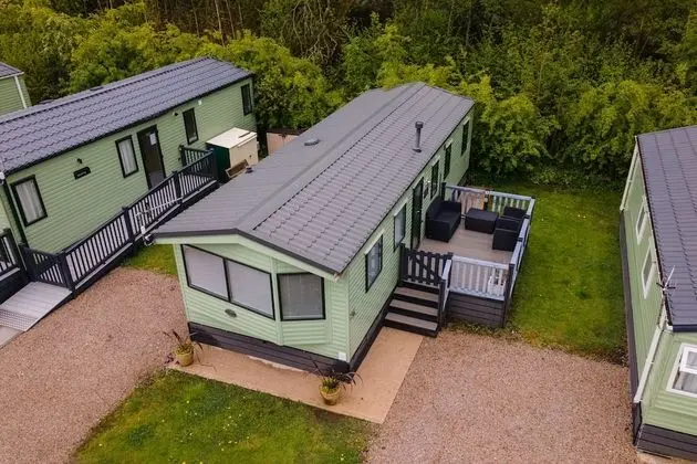 Family Karavan, Özel Banyo, Bahçe Manzaralı (Luxury Static Caravan)