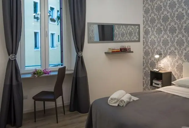 Superior Tek Büyük Yataklı Oda