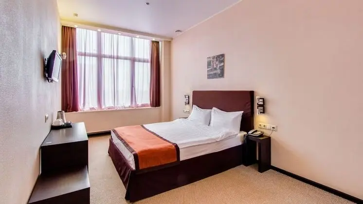 Economy Tek Büyük Yataklı Oda