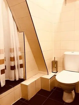 Tek Büyük veya İki Ayrı Yataklı Oda, Penceresiz