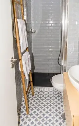 Apart Daire, 1 Yatak Odası, Teras, Zemin Kat (Garden Whispers – R/C)