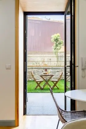 Apart Daire, 1 Yatak Odası, Teras, Zemin Kat (Garden Whispers – R/C)