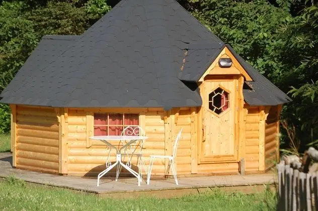 Büyük Yataklı Tek Kişilik Oda