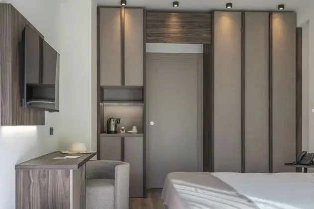Standard Tek Büyük Yataklı Oda, Bahçe Manzaralı