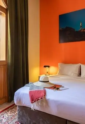 Design Tek Büyük Yataklı Oda, Balkon