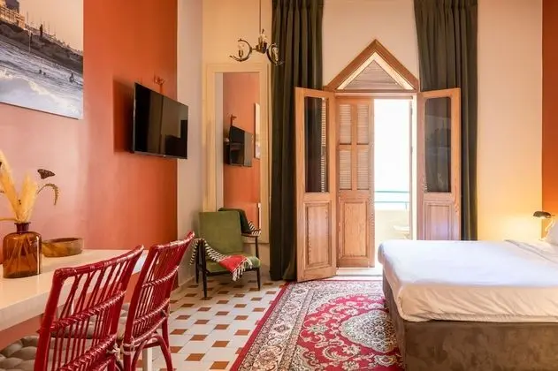 Design Tek Büyük Yataklı Oda, Balkon