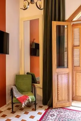 Design Tek Büyük Yataklı Oda, Balkon