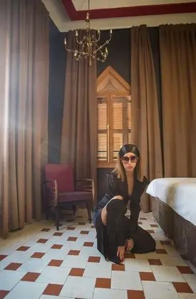 Design Tek Büyük Yataklı Oda, Balkon