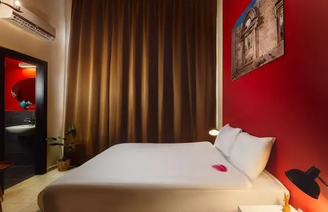 Design Tek Büyük Yataklı Oda, Şehir Manzaralı