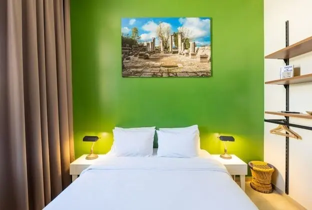 Design Üç Kişilik Oda, Şehir Manzaralı