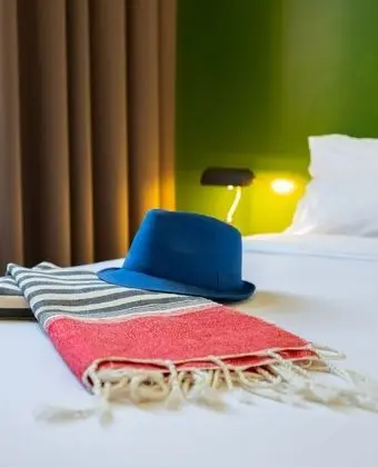 Design Üç Kişilik Oda, Şehir Manzaralı