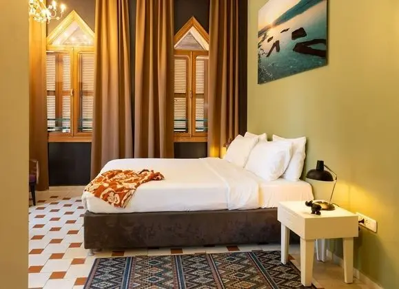 Design Üç Kişilik Oda, Şehir Manzaralı