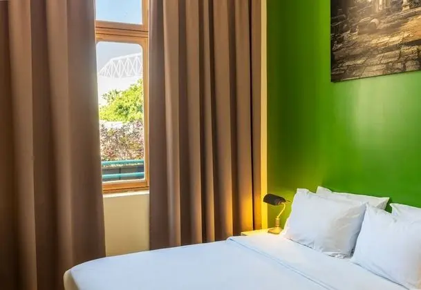 Design Üç Kişilik Oda, Şehir Manzaralı