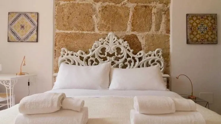 Superior Tek Büyük Yataklı Oda, Teras, Avlu