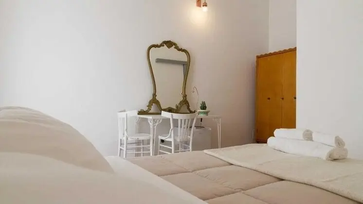 Superior Tek Büyük Yataklı Oda, Teras, Avlu