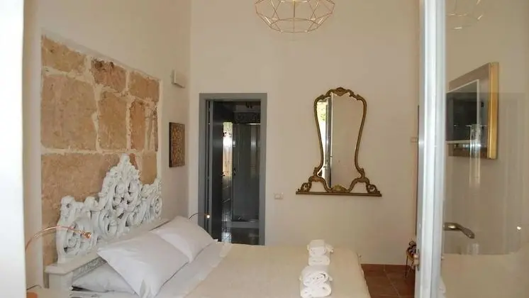 Superior Tek Büyük Yataklı Oda, Teras, Avlu