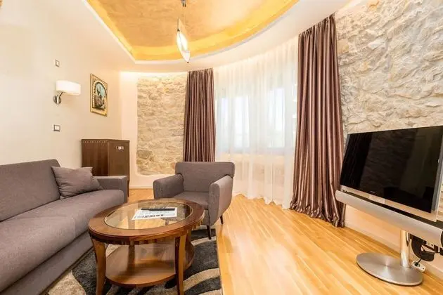 Deluxe Apart Daire