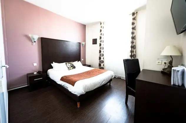 Comfort Tek Büyük Yataklı Oda