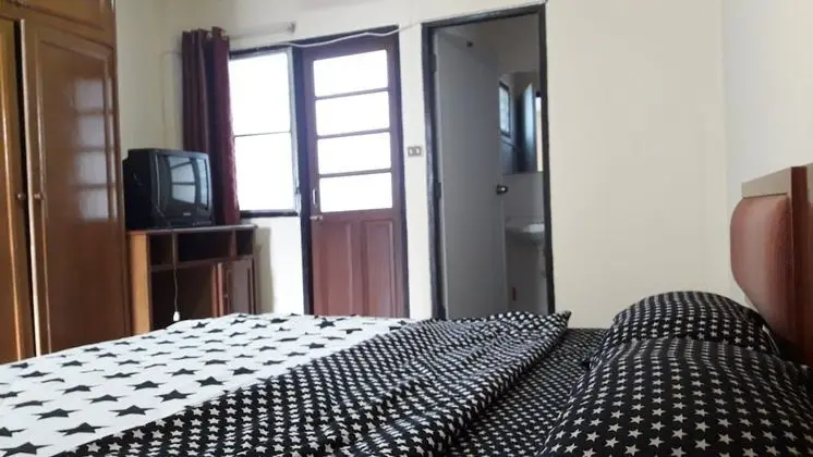Standard Fan Room