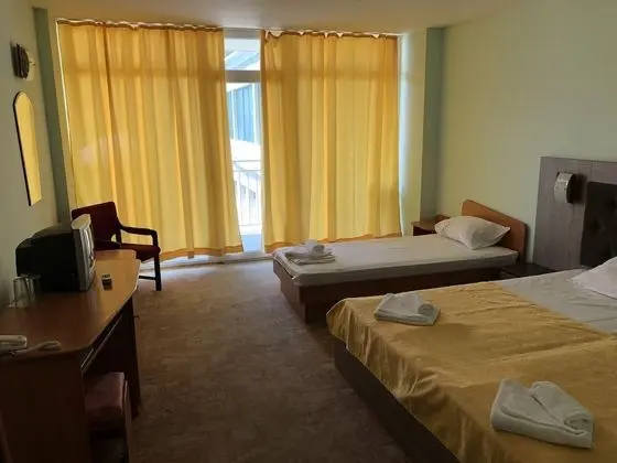 Economy Tek Büyük veya İki Ayrı Yataklı Oda, Sigara İçilmez, Balkon