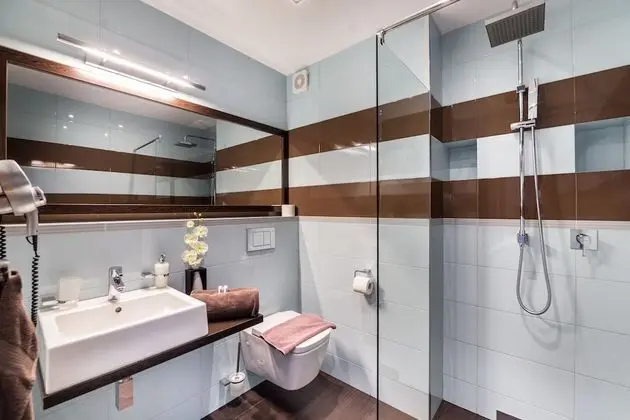 Design Tek Büyük veya İki Ayrı Yataklı Oda