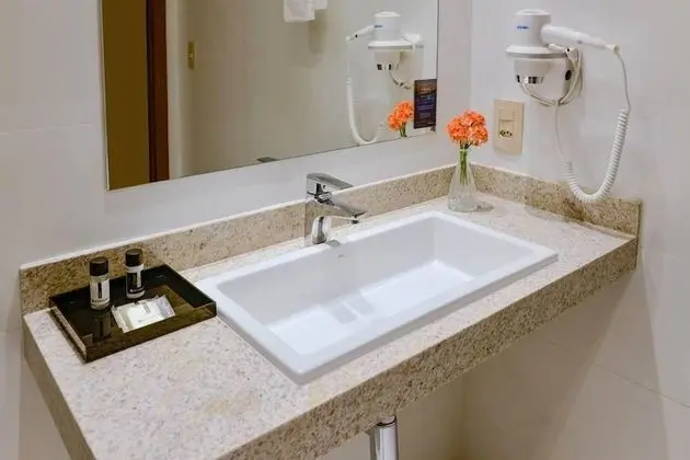 Luxury Tek Büyük Yataklı Oda