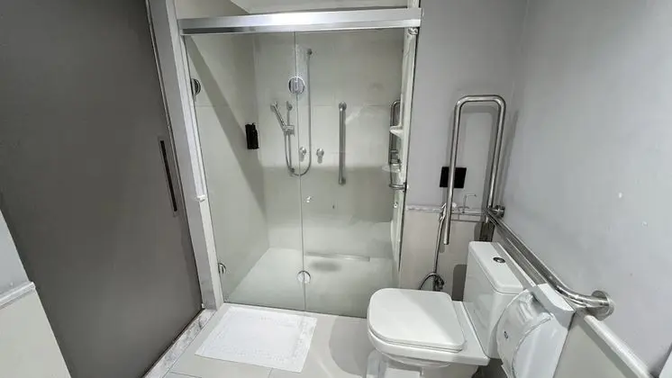 Standard Üç Kişilik Oda, Birden Çok Yatak, Engellilere Uygun