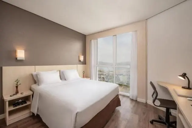 Luxo Casal - 1 Cama Casal
