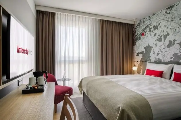 Business Tek Büyük Yataklı Oda