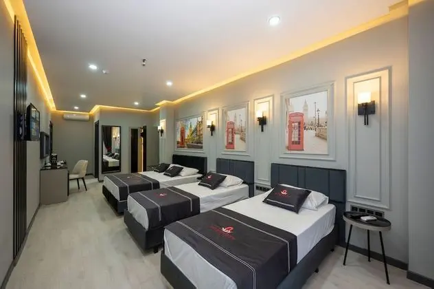 Deluxe Quadruple Room