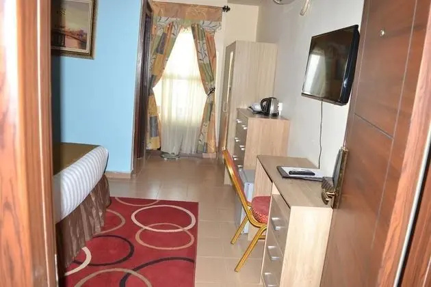 Standard Oda, Şehir Manzaralı