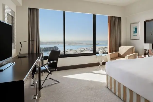 https://i.travelapi.com/lodging/1000000/10000/2500/2414/b3590289.jpg