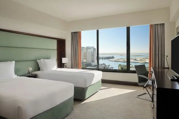 https://i.travelapi.com/lodging/1000000/10000/2500/2414/w3839h2559x1y1-b45b04c8.jpg