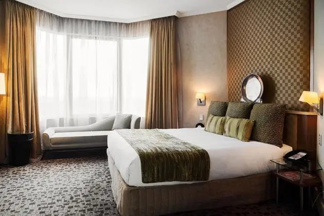 Classic Oda, 1 En Büyük (King) Boy Yatak, Şehir Manzaralı (Club Lounge Access, High Floor)