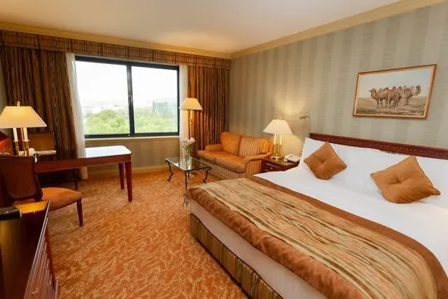 Classic Oda, 1 En Büyük (King) Boy Yatak, Sigara İçilebilir (High Floor, Lounge Access)