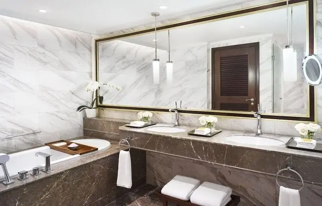 Club Süit, 1 En Büyük (King) Boy Yatak, Business Dinlenme Salonu Kullanımı (Sanctuary Suite)
