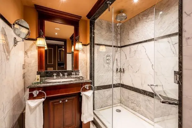 Premium Oda, 1 En Büyük (King) Boy Yatak, Balkon