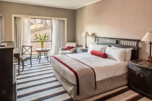 Premium Oda, 1 En Büyük (King) Boy Yatak (Living Area)