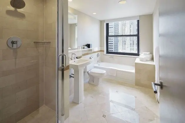 Premium Oda, 1 En Büyük (King) Boy Yatak (Executive Tower)
