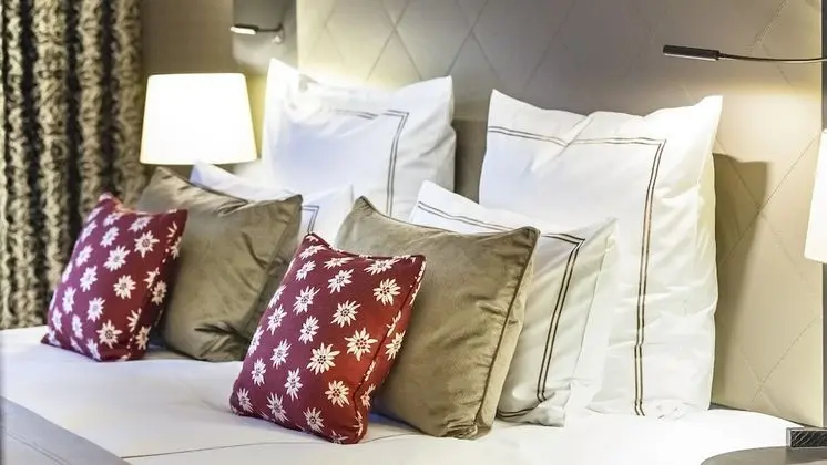 Premium Oda, 1 En Büyük (King) Boy Yatak, Balkon