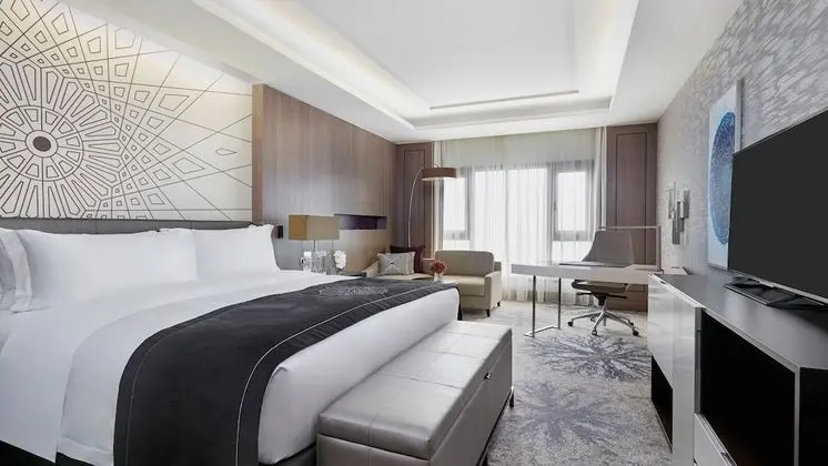 Classic Oda, 1 En Büyük (King) Boy Yatak, Sigara İçilebilir, Şehir Manzaralı (Club Lounge Access)