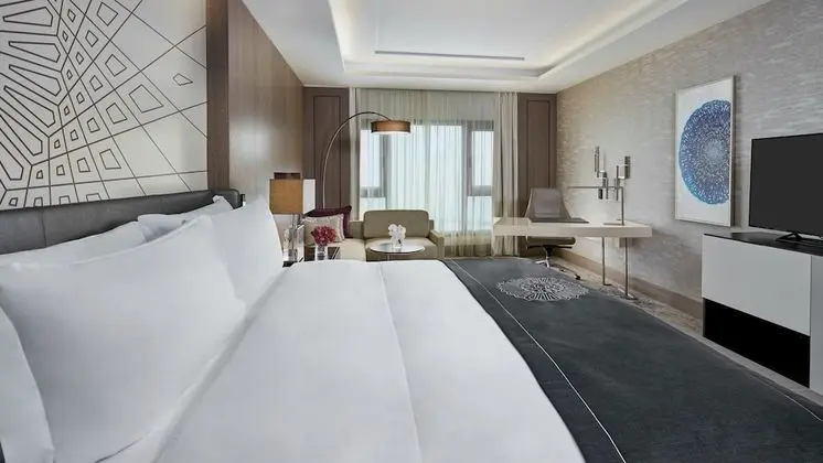 Classic Oda, 1 En Büyük (King) Boy Yatak, Sigara İçilebilir, Şehir Manzaralı (Club Lounge Access)