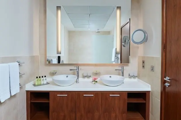 Süit, 1 Yatak Odası, Sigara İçilebilir (Living Dining Areas)