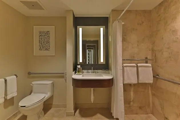 Classic Oda, 2 Çift Kişilik Yatak, Engellilere Uygun (Mobility, Accessible Tub)