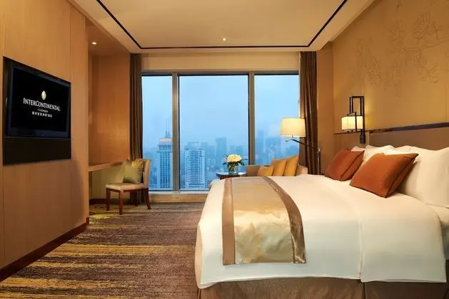 Junior Süit, 1 En Büyük (King) Boy Yatak (Luxury Bath Club Lounge Access)