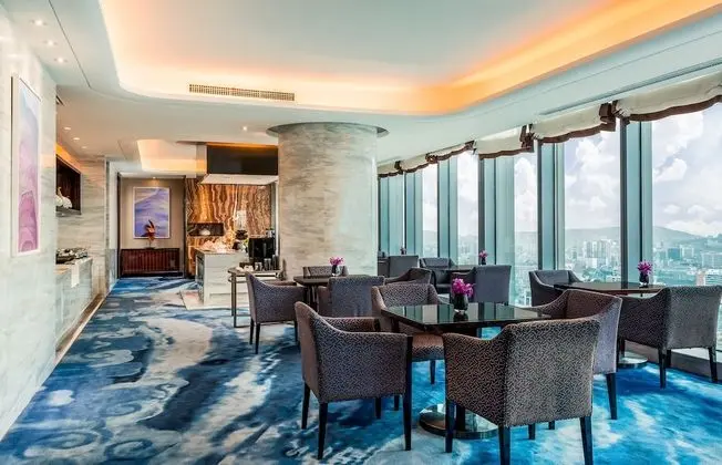 Junior Süit, 1 En Büyük (King) Boy Yatak (Luxury Bath Club Lounge Access)
